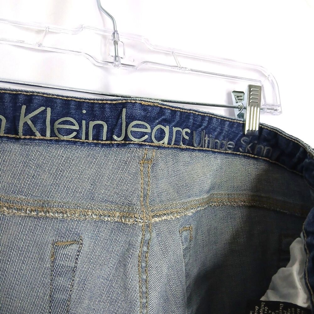 Calvin Klein Ultimate Skinny Denim Capris Jeans Cropped Pants Zip Womens 32 / 14 - Picture 9 of 9